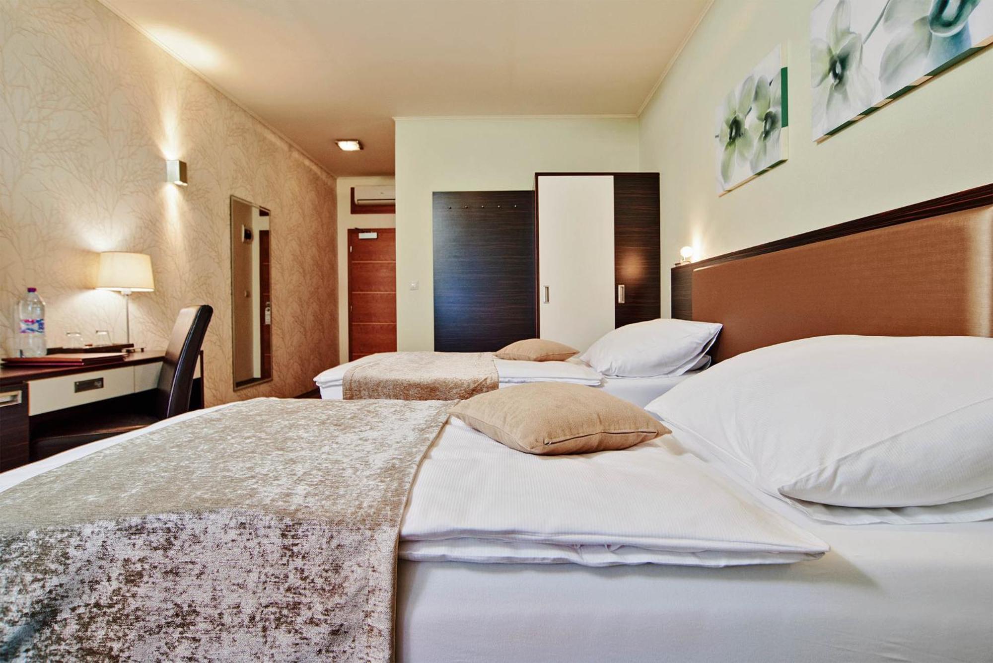Privilege - Empire Hotels Group Košice Exteriör bild