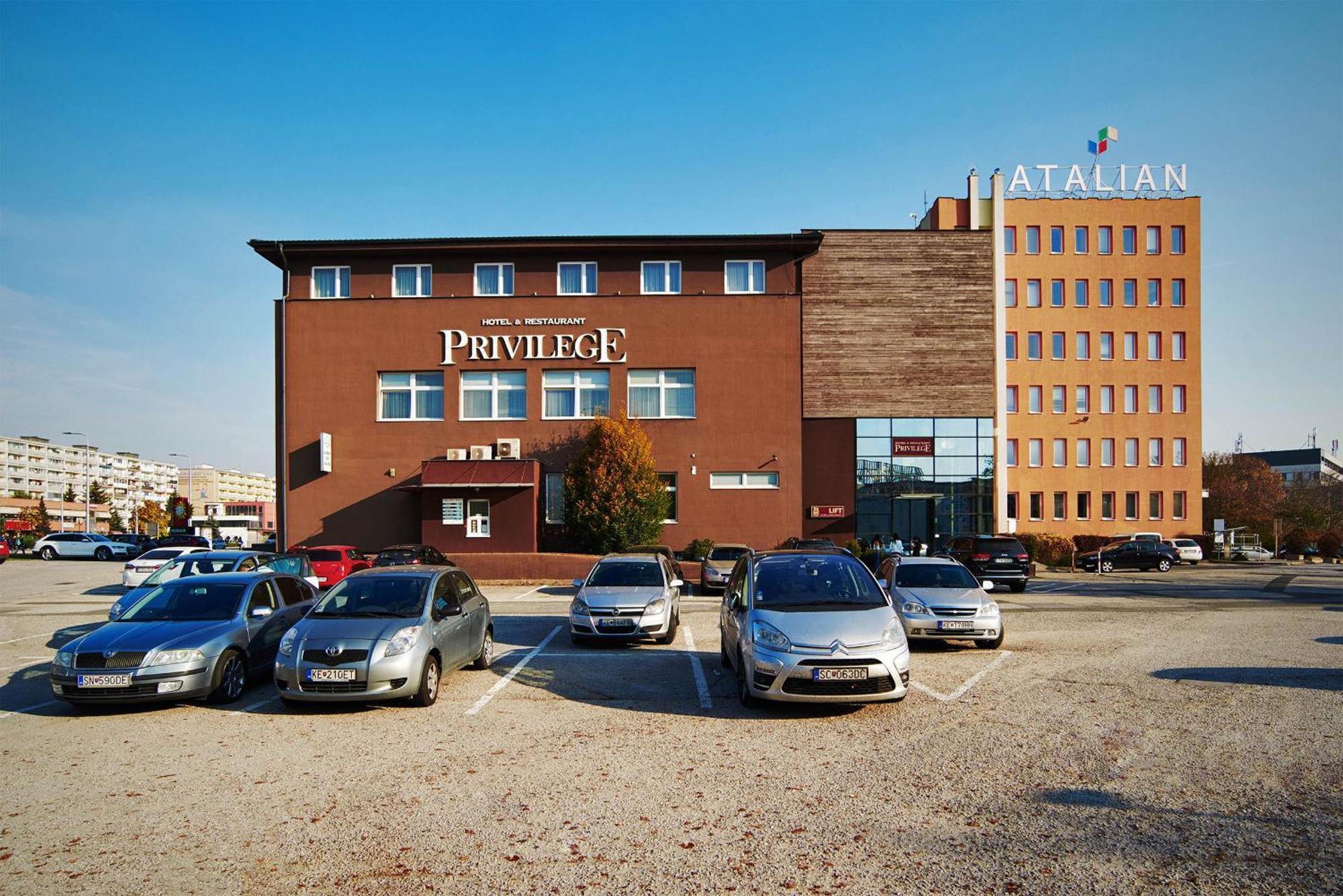 Privilege - Empire Hotels Group Košice Exteriör bild