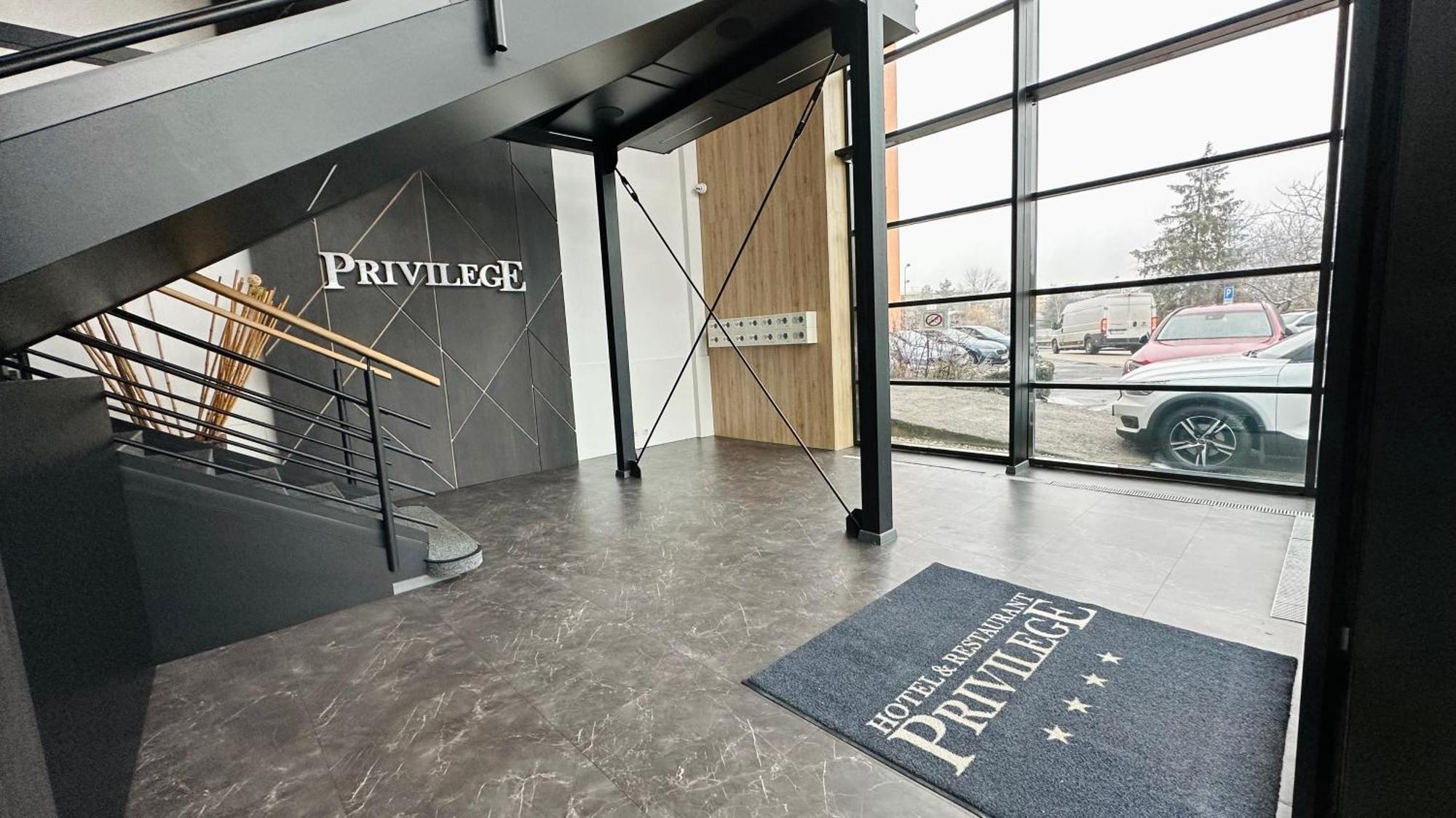 Privilege - Empire Hotels Group Košice Exteriör bild
