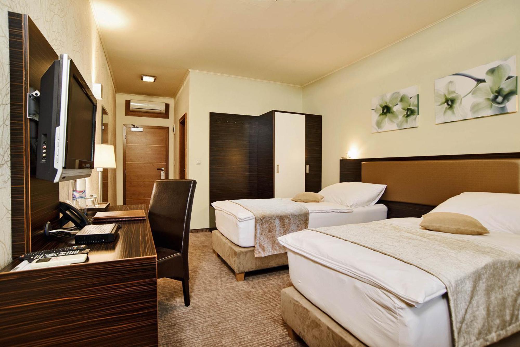 Privilege - Empire Hotels Group Košice Exteriör bild