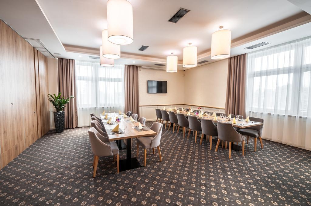 Privilege - Empire Hotels Group Košice Exteriör bild